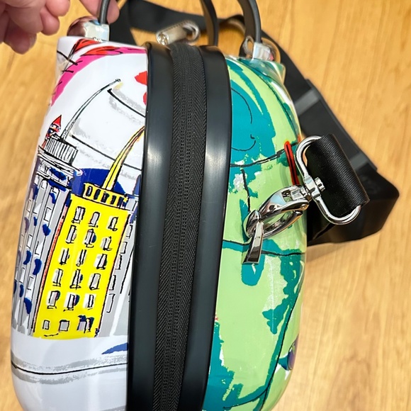 Brighton Jetsetter Travel Case w/cosmetic bag - Picture 2 of 12